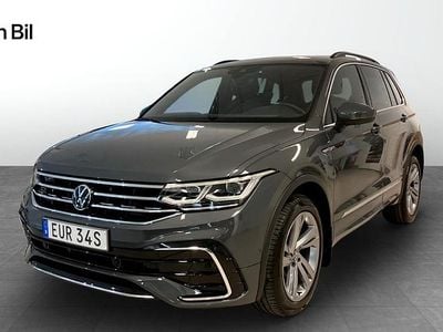 Dolphin grey metallic Begagnad 2023 VW Tiguan R-line SUV | 419 900 kr (Dyr)