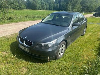 BMW 523
