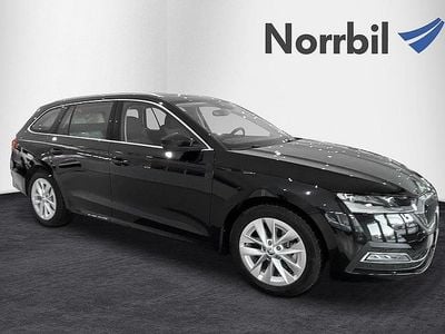 Black magic pärleffekt me Begagnad 2024 Skoda Octavia Style Kombi | 324 900 kr (Marknadspris)