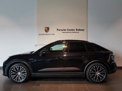 Begagnad 2024 Porsche Macan 4 Electric SUV | 1 299 000 kr