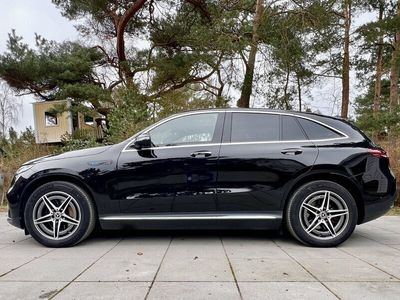 begagnad Mercedes EQC400 4Matic AMG Burmester Drag Panorama