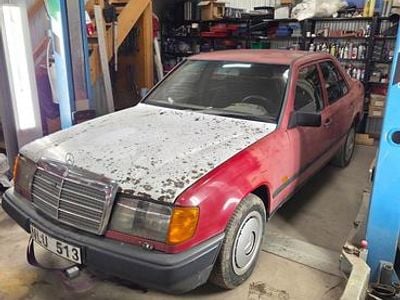 Begagnad Mercedes 200 1988 Sedan