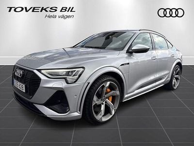 Silver Begagnad 2022 Audi e-tron Exclusive SUV | 479 000 kr (Marknadspris)