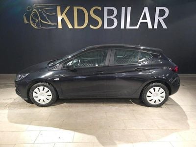 Begagnad Opel Astra Edition 105 HK (77 kW) 2016 Svart Halvkombi