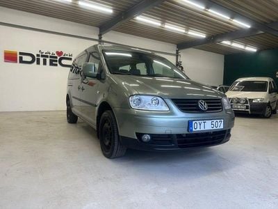 Ljusgrön (grön) Begagnad 2010 VW Caddy Maxi Minibuss | 114 500 kr