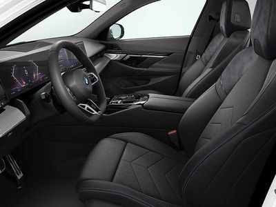 Vit Ny 2025 BMW i5 M Sport Kombi | 760 700 kr (Bra pris)