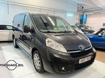 Mörkgrå (grå) Begagnad 2013 Toyota Proace Minibuss | 69 900 kr