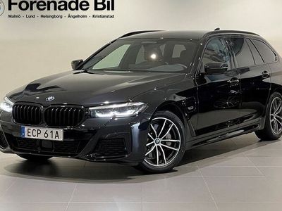 begagnad BMW 530 535 e xDrive Touring M Sport Nav HiFi P-Assist Drag 2023, Kombi