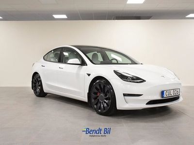 begagnad Tesla Model 3 Performance 513hk / 1 ägare / 3024 Mil