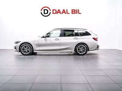 BMW 330e
