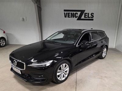 Svart Begagnad 2019 Volvo V60 Momentum Kombi | 229 000 kr (Marknadspris)