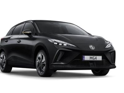 Svart Begagnad 2023 MG MG4 EV Luxury Halvkombi | 406 740 kr