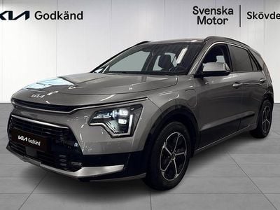 Grå Begagnad 2022 Kia Niro Advance SUV | 337 200 kr (Marknadspris)