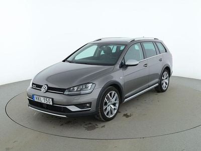 Grå Begagnad 2015 VW Golf VII Kombi | 151 000 kr (Marknadspris)