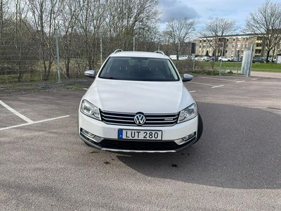 begagnad VW Passat Alltrack 2.0 TDI 4Motion Premium Euro 5