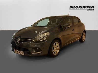 Begagnad Renault Clio IV Zen 90 HK (66 kW) 2017 Grå Halvkombi