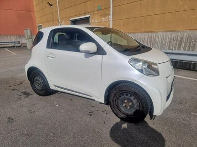 Toyota iQ