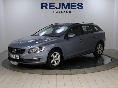 Ljusblå (blå) Begagnad 2018 Volvo V60 Standard Kombi | 175 900 kr (Bra pris)
