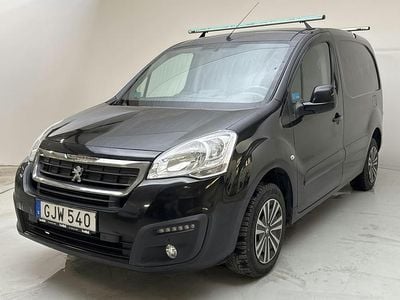 Svart Begagnad 2018 Peugeot Partner Minibuss | 65 000 kr (Superpris)