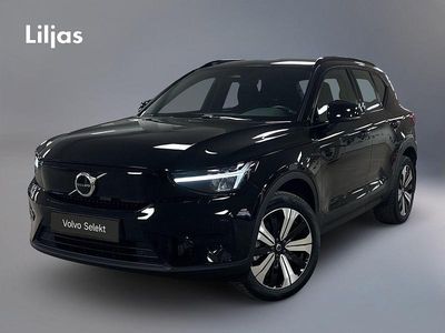 Svart Begagnad 2022 Volvo XC40 Core SUV | 309 000 kr