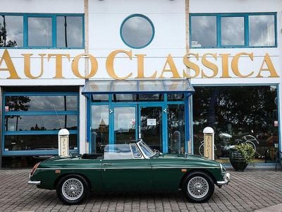 Grön Begagnad 1969 MG B Cab | 149 000 kr