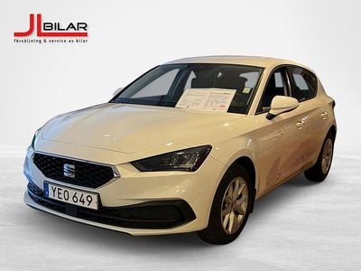 Vit Begagnad 2024 Seat Leon Halvkombi | 189 900 kr (Superpris)