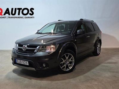 Grå Begagnad 2015 Fiat Freemont SUV | 139 900 kr (Marknadspris)