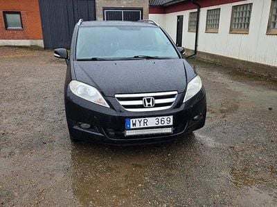 Svart Begagnad 2005 Honda FR-V Minibuss | 20 000 kr