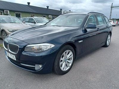 Blå Begagnad 2011 BMW 520 Kombi | 84 900 kr (Marknadspris)