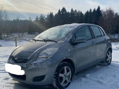 begagnad Toyota Yaris Ny skattad och besiktad