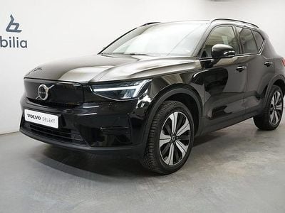 Svart Begagnad 2022 Volvo XC40 Core SUV | 334 900 kr