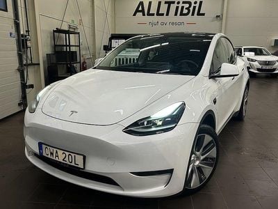 Begagnad Tesla Model Y Long Range AWD 378 kW (514 HK) 2023 Vit SUV