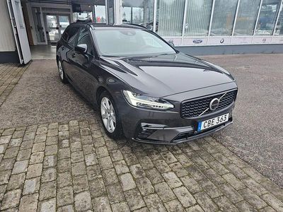 Grå metallic Begagnad 2021 Volvo V90 R-Design Kombi | 354 900 kr (Marknadspris)