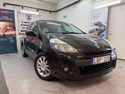 Svart Begagnad 2010 Renault Clio R.S. Halvkombi | 39 500 kr (Marknadspris)