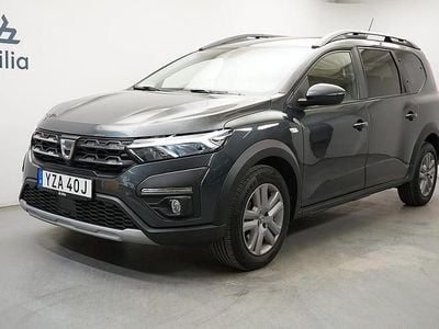 Mörkgrå Begagnad 2022 Dacia Jogger Comfort Minibuss | 174 900 kr (Marknadspris)