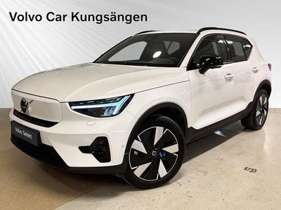 Vit Begagnad 2025 Volvo EX40 Single Motor Extended Range SUV | 479 900 kr