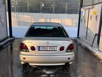 Begagnad Lexus GS300 222 HK (163 kW) 2000 Sedan