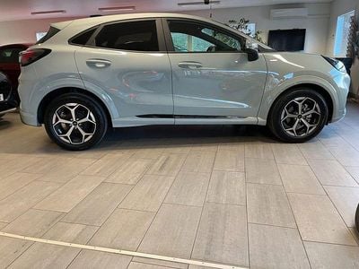 Grå Begagnad 2024 Ford Puma ST-Line SUV | 260 000 kr (Lite dyr)