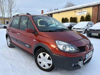 Begagnad Renault Scénic II 135 HK (99 kW) 2007 Röd Minibuss