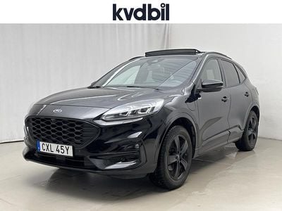 Svart Begagnad 2022 Ford Kuga ST-Line SUV | 254 000 kr (Marknadspris)