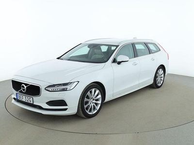 Vit Begagnad 2019 Volvo V90 Momentum Kombi | 270 000 kr (Lite dyr)