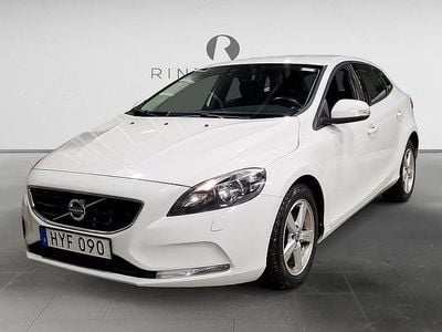 Vit Begagnad 2016 Volvo V40 Halvkombi | 104 900 kr (Bra pris)