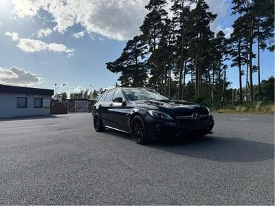 Mercedes C63 AMG