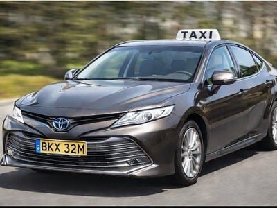 Begagnad 2020 Toyota Camry Hybrid Sedan | 154 000 kr (Marknadspris)