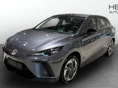 Grå Begagnad 2024 MG MG4 EV Halvkombi | 377 990 kr
