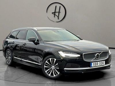 Begagnad Volvo V90 Core 350 HK (257 kW) 2023 Svart Kombi