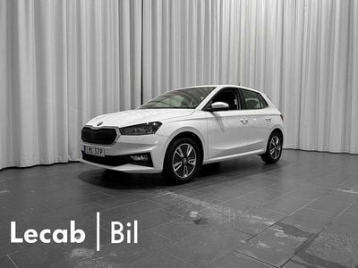 Candy white Begagnad 2023 Skoda Fabia Halvkombi | 199 500 kr (Marknadspris)