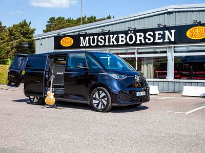 Begagnad VW ID. Buzz Edition 152 kW (207 HK) 2024 Svart Minibuss