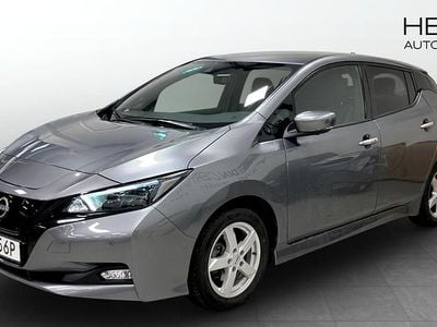 Begagnad Nissan Leaf Tekna 110 kW (150 HK) 2022 Grå Halvkombi