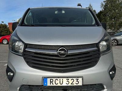 Begagnad Opel Vivaro 125 HK (91 kW) 2016 Grå Minibuss